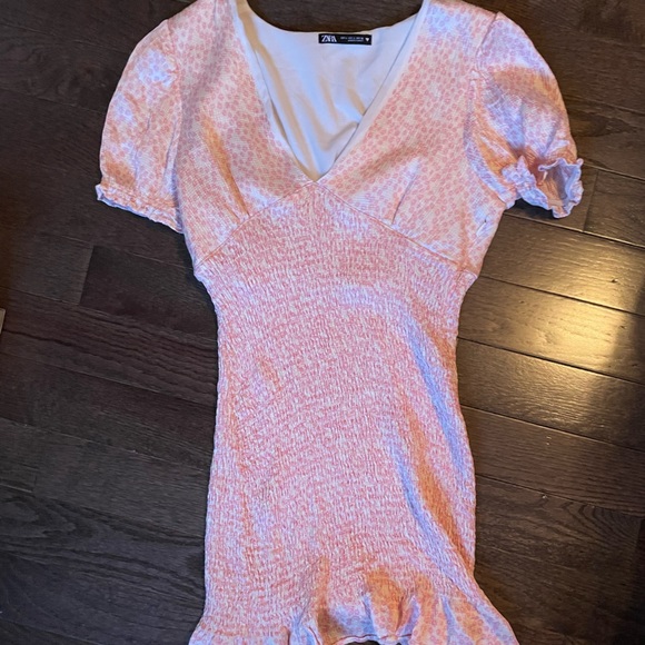 Zara Pink Textured Printed Dress NWOT - Picture 4 of 6